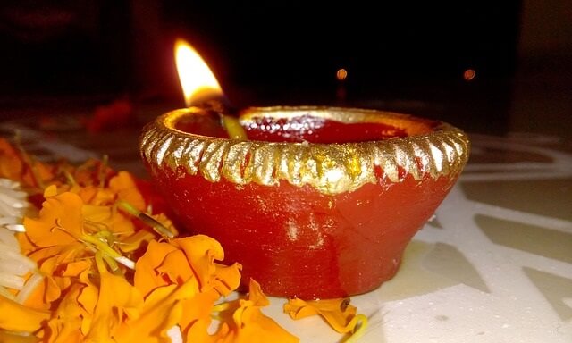 Diwali und Dusshera! Was lernen wir von ihnen?-Arpit Gothwal A2 German,elsjaipur